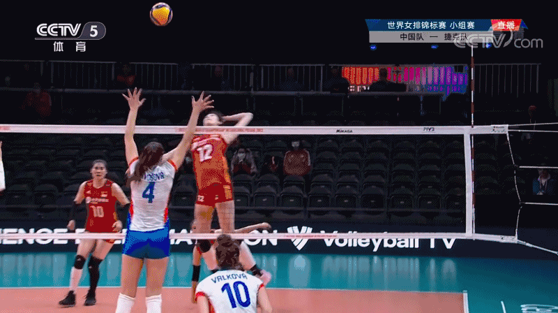 人主场击败对手，取得四连胜的简单介绍