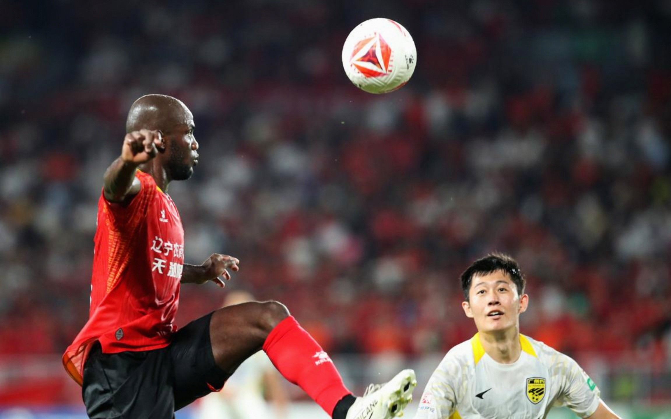 开云体育电竞-关于球队备战有望获奖杯，球员士气高涨备战中的信息